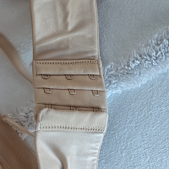 Maidenform strapless convertible bra - Picture 5 of 5